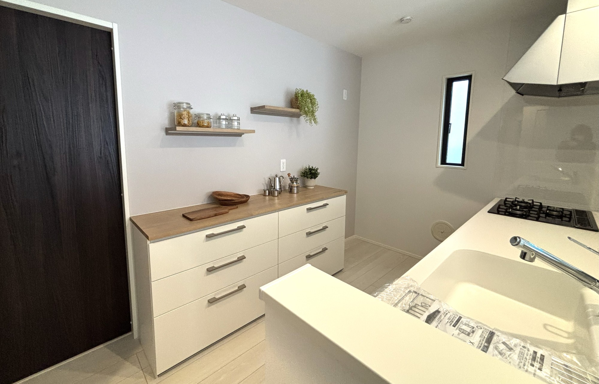 北欧チックなカップボード