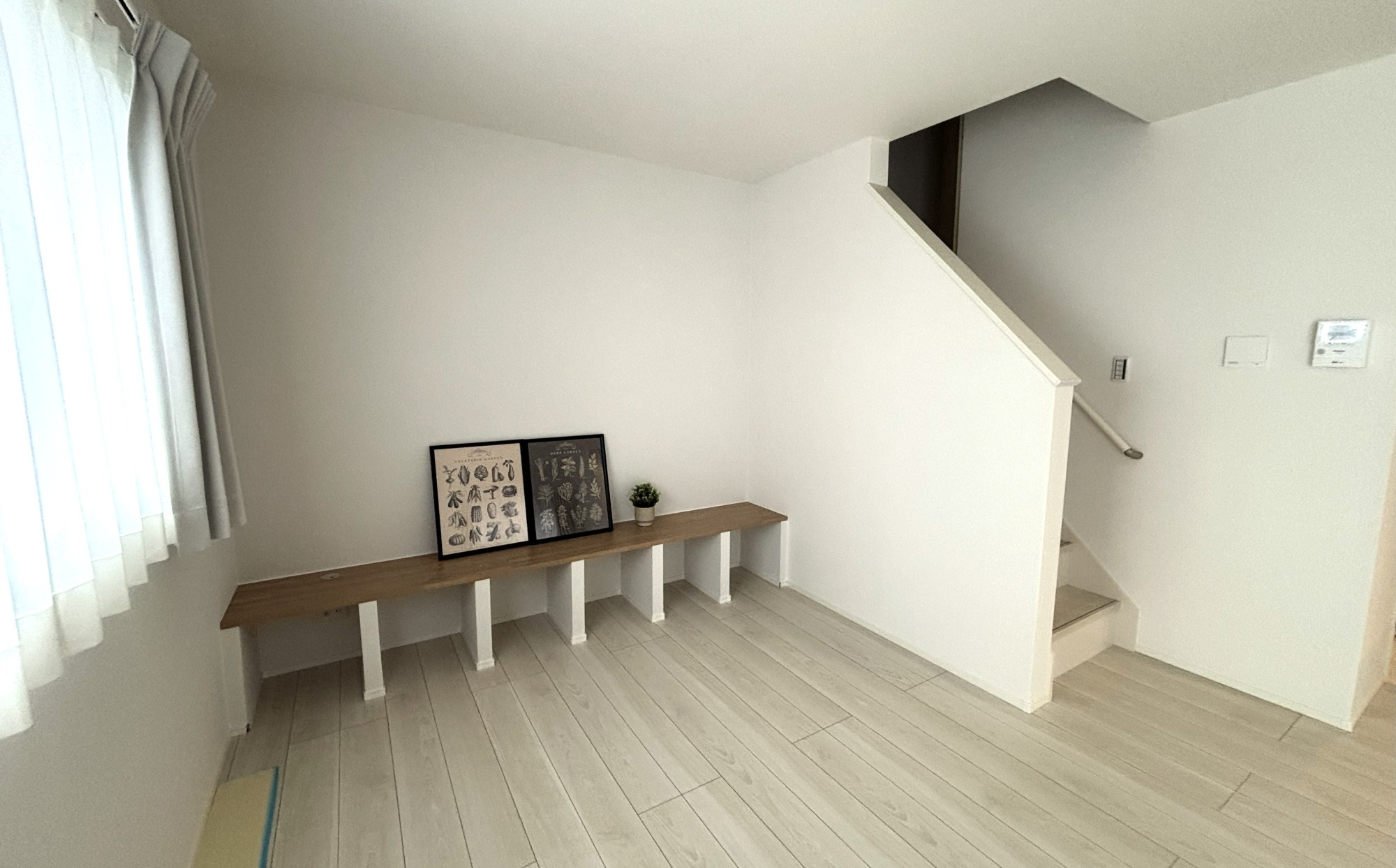 家族の笑顔が集まる、北欧ナチュラルなテレビボード