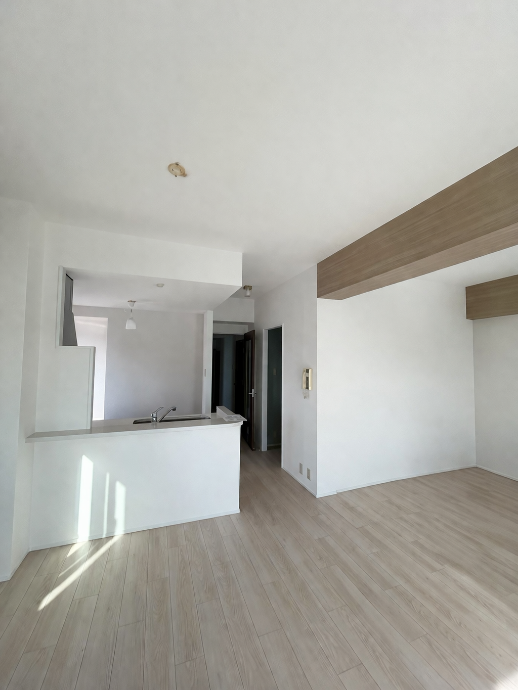 キッチンまで広がる空間